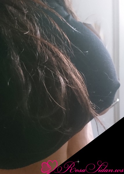 Camshows med mig, kan även leda till massage, njut av min fin kropp, mjuk form, och riktigt sexig chatt på whatsapp –