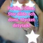 Kåt milf onanerar i bilen. ny film! massa andra filmer med. –